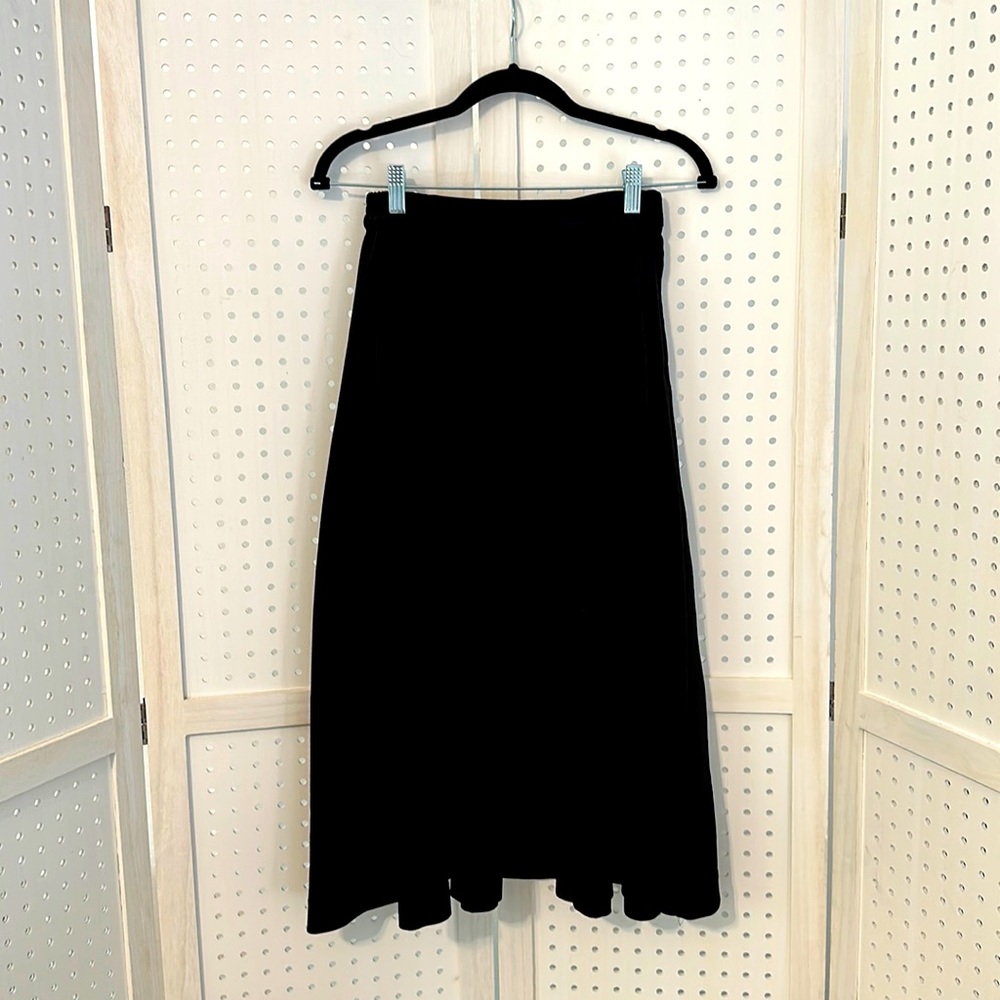 H&M Pleated Skirt Black Calf Length